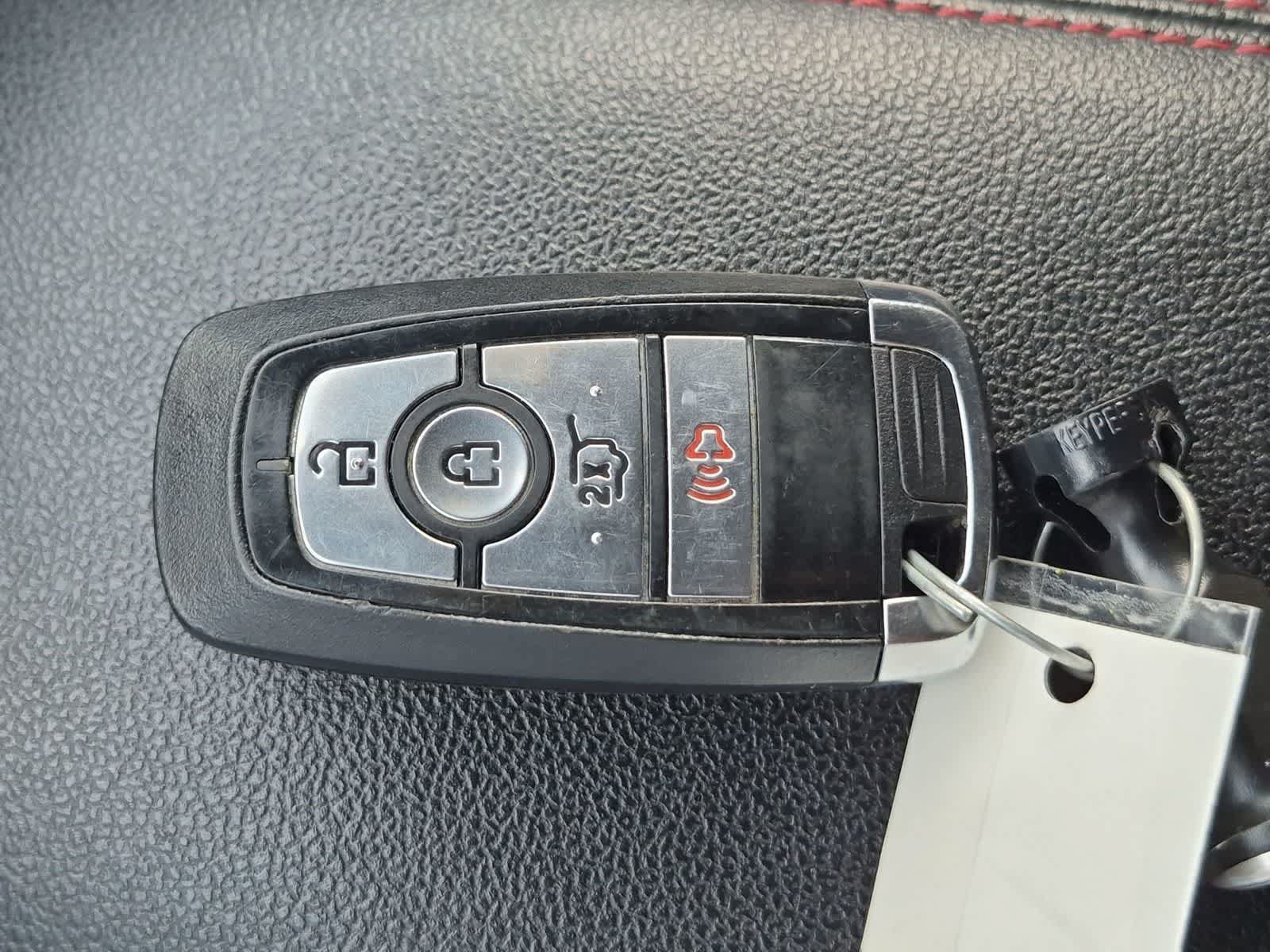 Used 2025 Ford Escape ST-Line FWD image 33