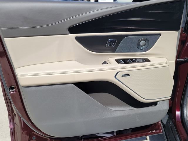 Used 2024 Lincoln Nautilus Premier w/ Equipment Group 102A image 7