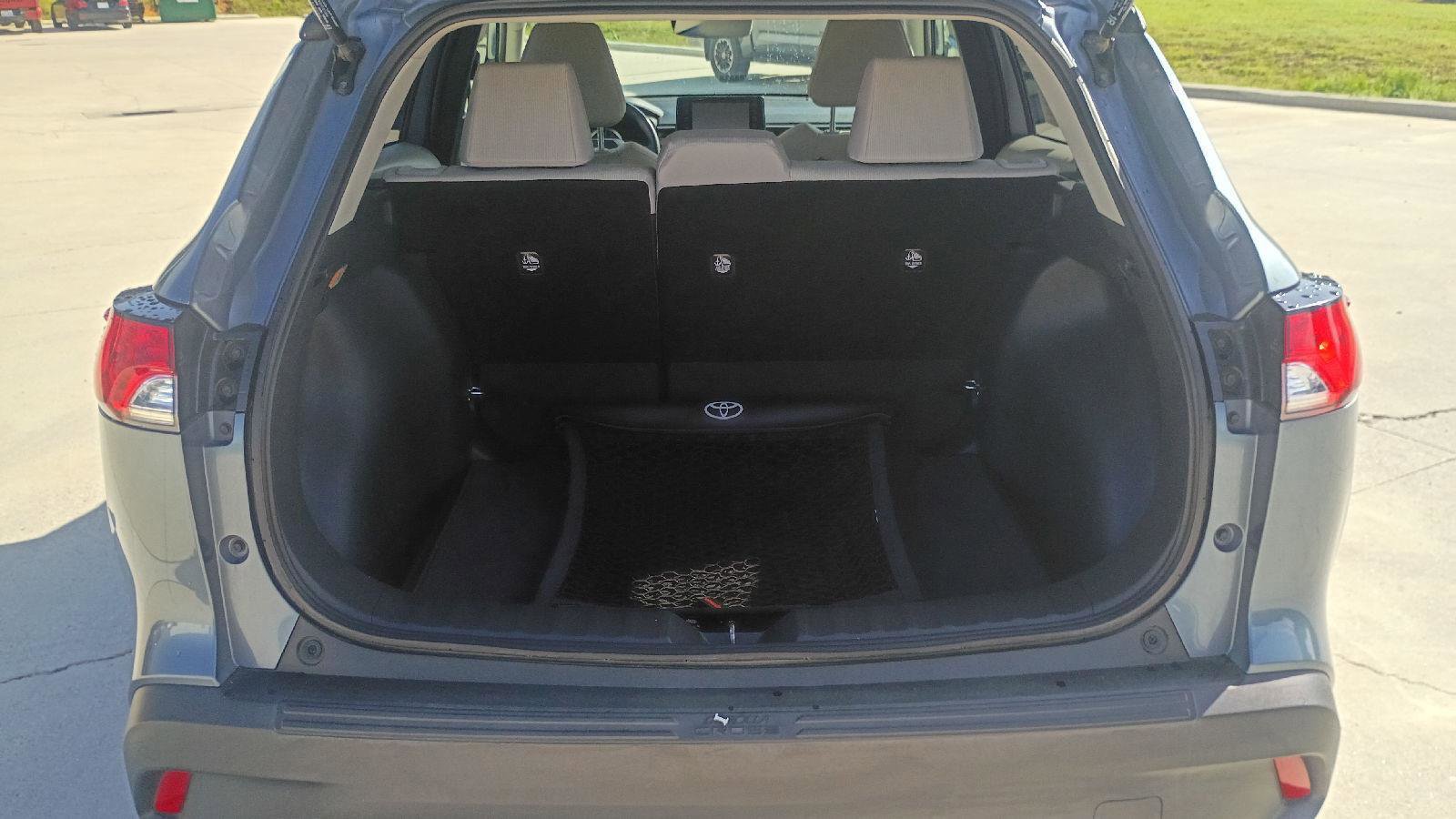 Used 2022 Toyota Corolla Cross LE FWD image 15