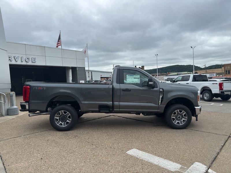 New 2025 Ford F350 XLT AWD/4WD image 8