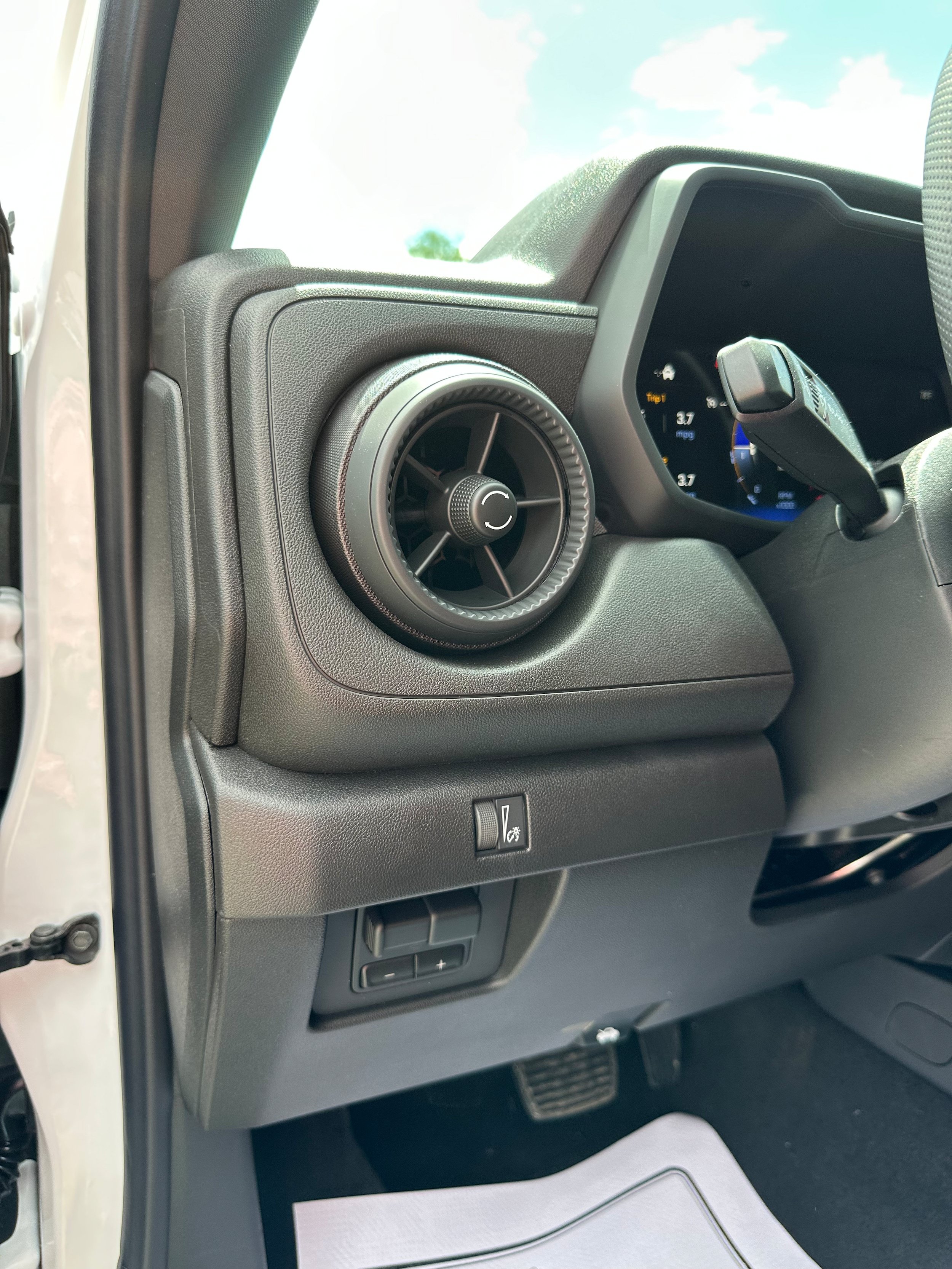 New 2026 Chevrolet Colorado W/T w/ WT Custom Package AWD/4WD image 14