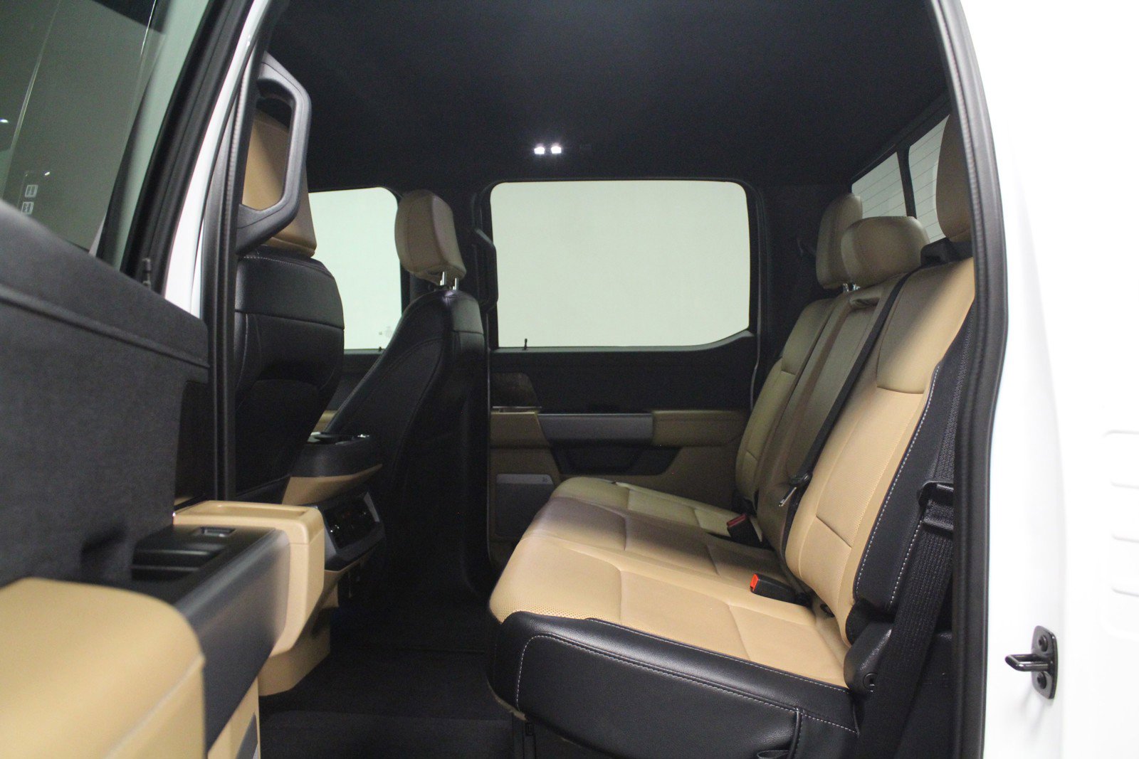 Used 2024 Ford F250 Lariat w/ Chrome Package image 13