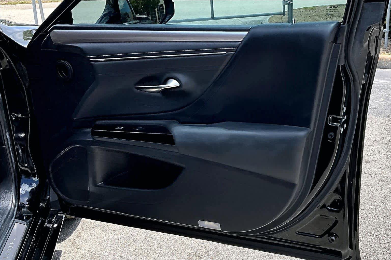 Used 2022 Lexus ES 350 F Sport w/ Accessory Package image 27