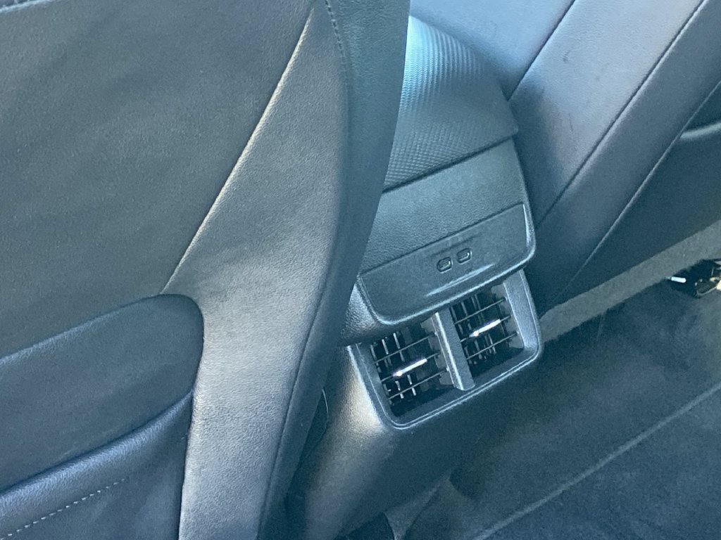 Used 2025 Chevrolet Equinox LT w/ Convenience Package II AWD/4WD image 17