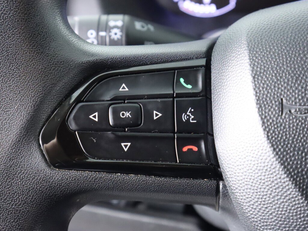 Used 2024 RAM ProMaster 2500 w/ Convenience Group FWD image 12