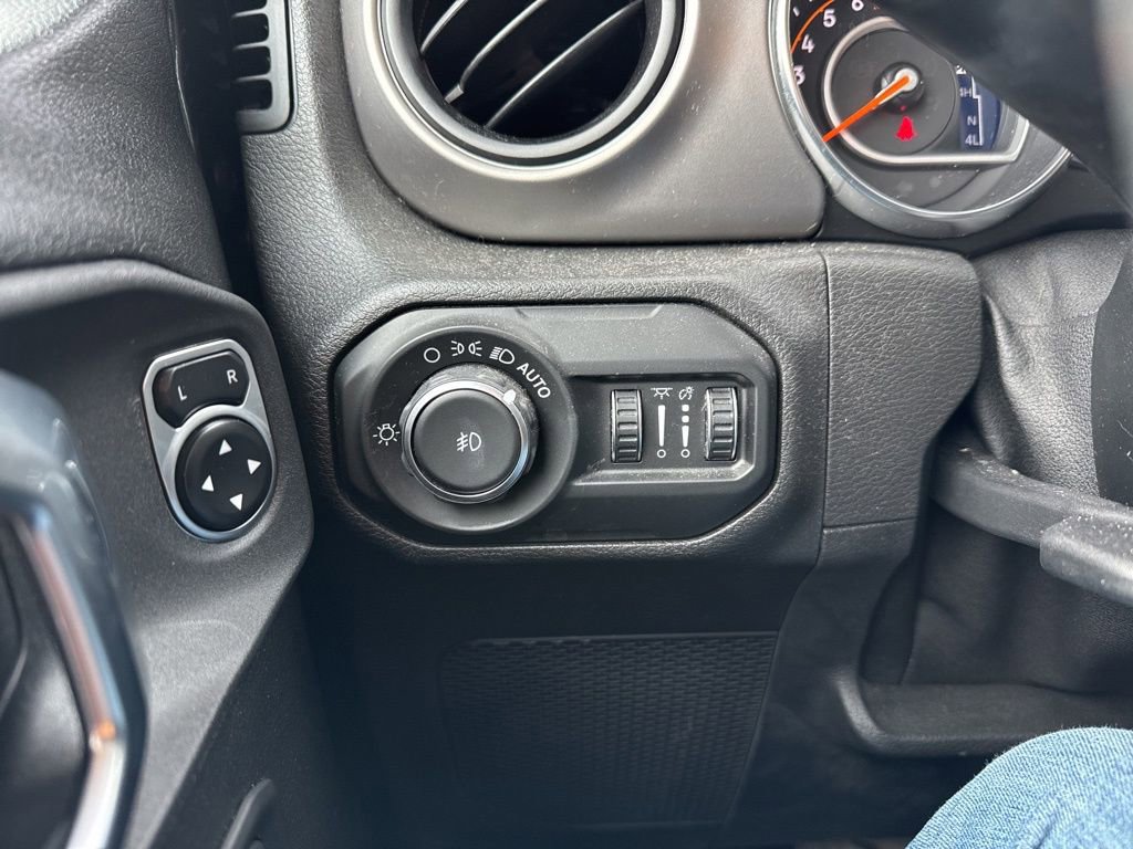 Used 2019 Jeep Wrangler Unlimited Sport S image 56