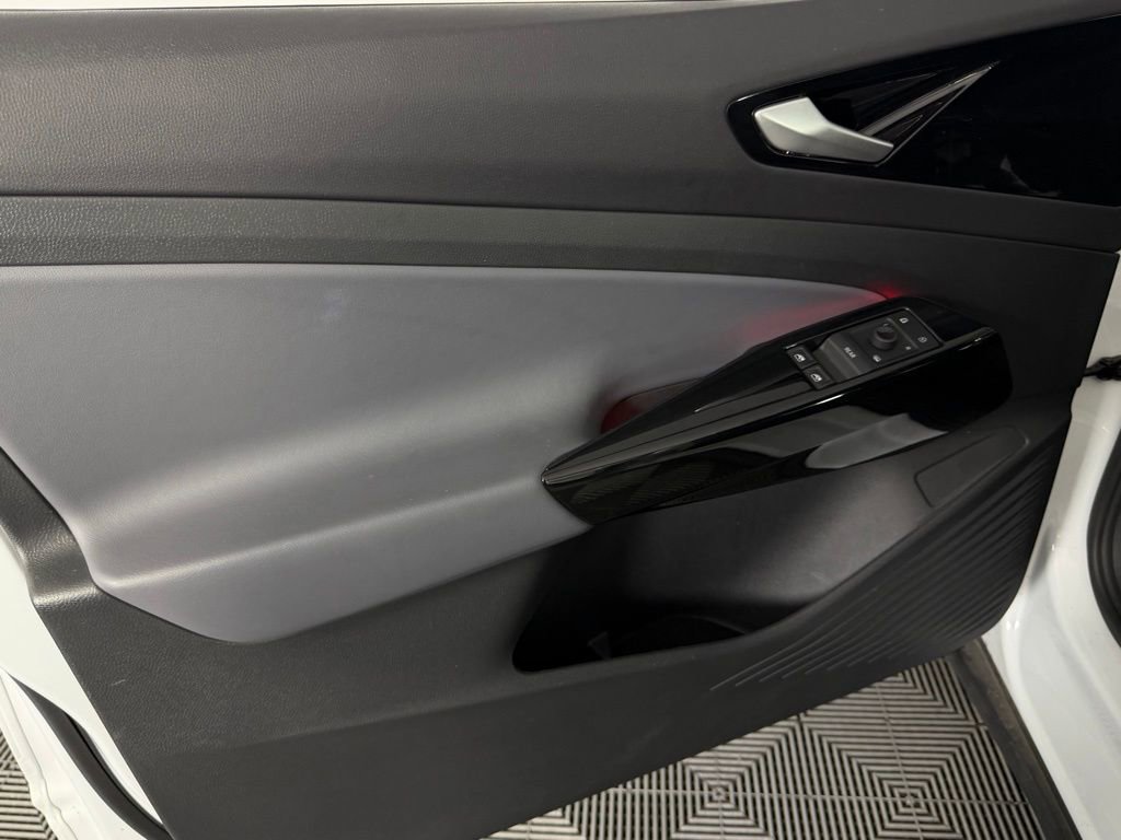 Used 2022 Volkswagen ID.4 Pro image 26