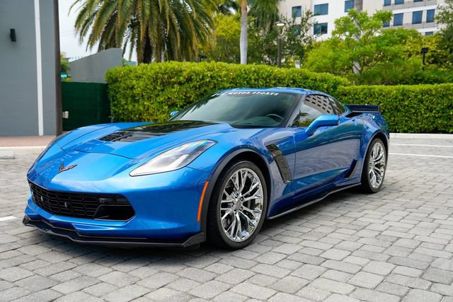 Used 2016 Chevrolet Corvette Z06 w/ 3LZ Preferred Equipment Group RWD image 9