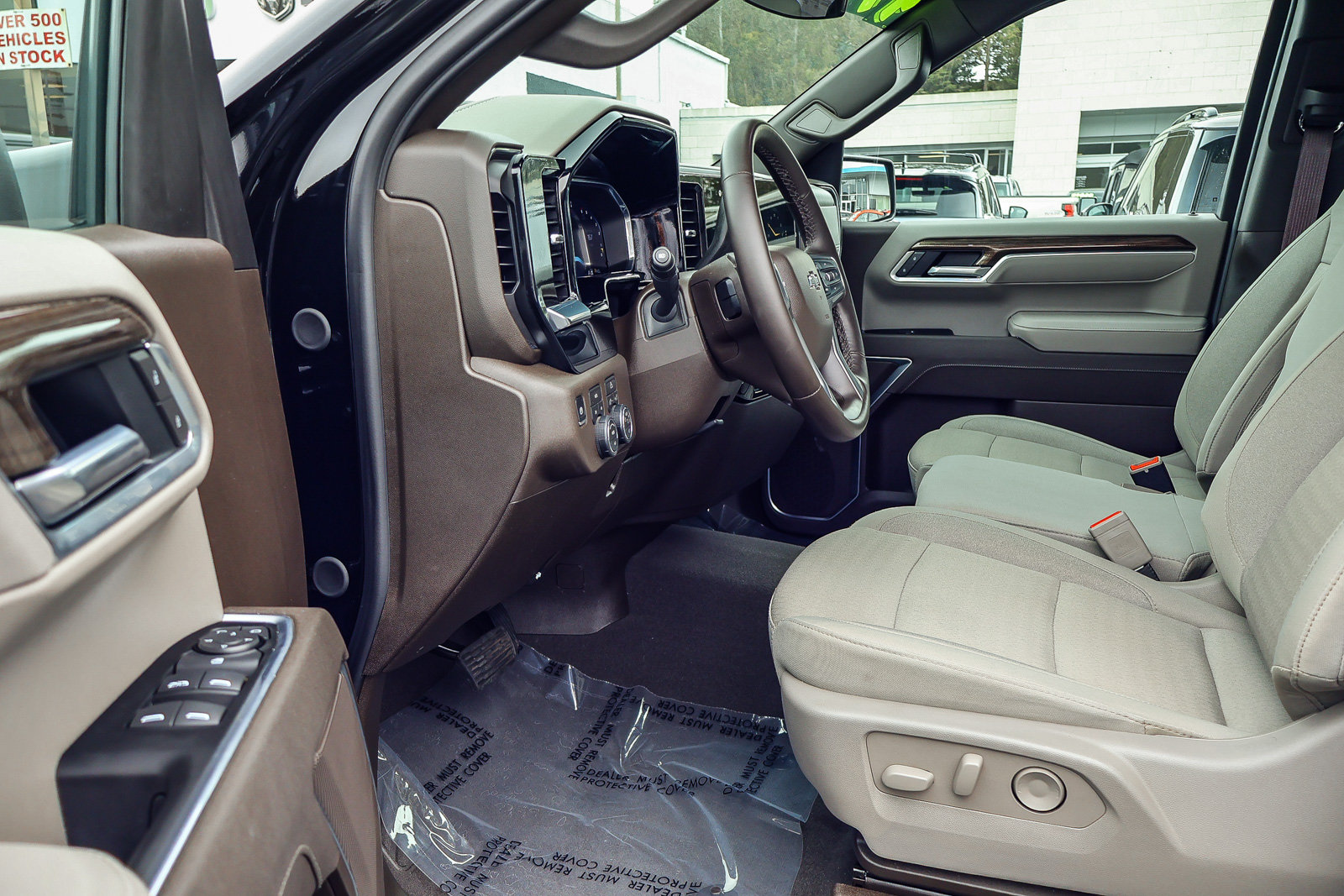 Used 2026 Chevrolet Silverado 1500 RST AWD/4WD image 2