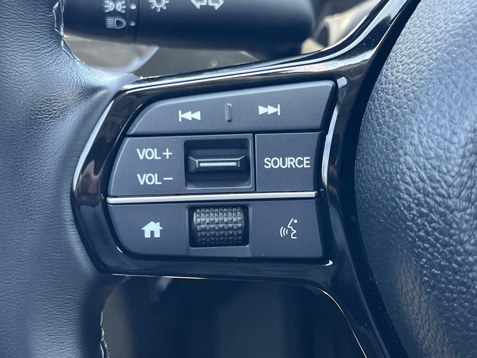 Certified 2024 Honda Civic EX image 9
