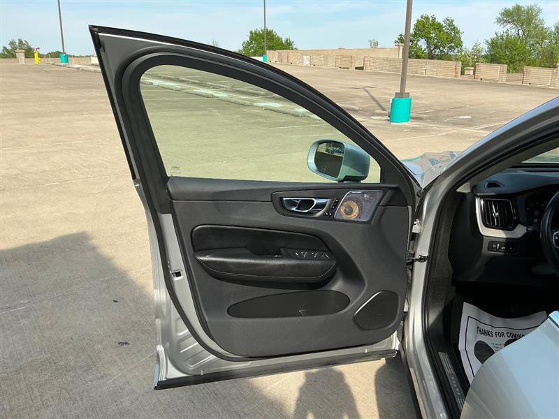 Used 2018 Volvo XC60 T8 Inscription w/ Advanced Package AWD/4WD image 23