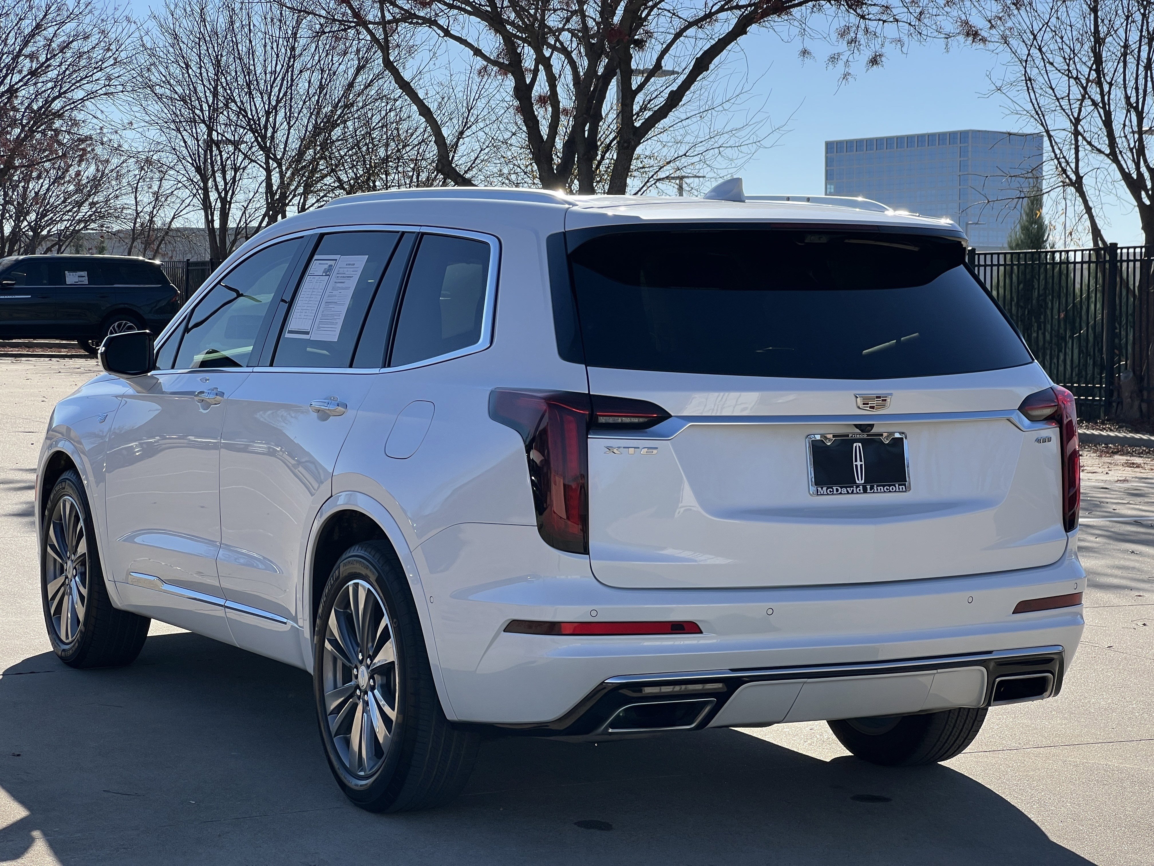 Used 2021 Cadillac XT6 Premium Luxury w/ Platinum Package image 7