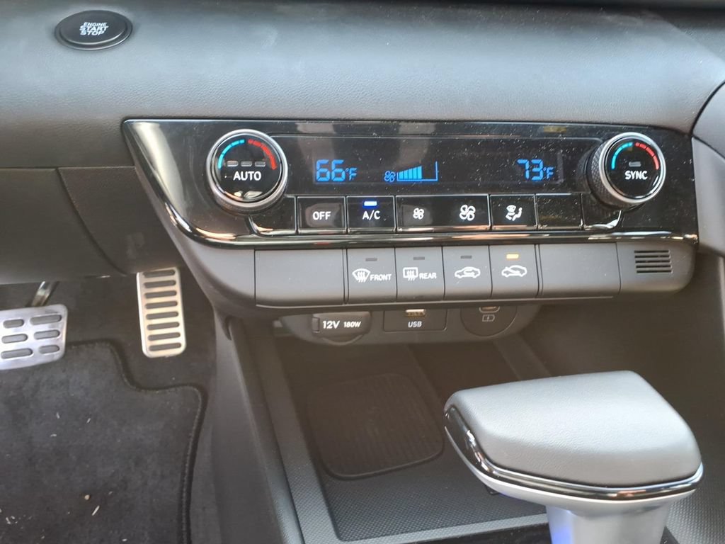 New 2025 Hyundai Elantra Sport FWD image 21