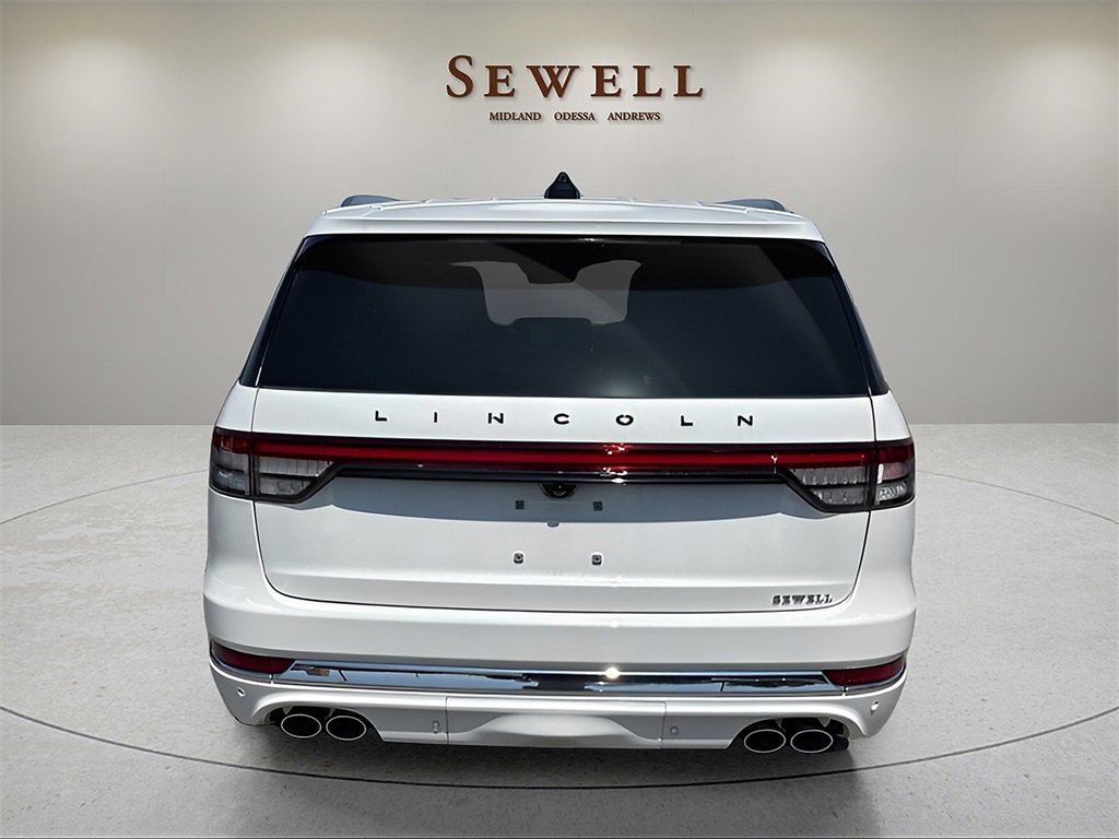 New 2025 Lincoln Aviator Black Label image 4