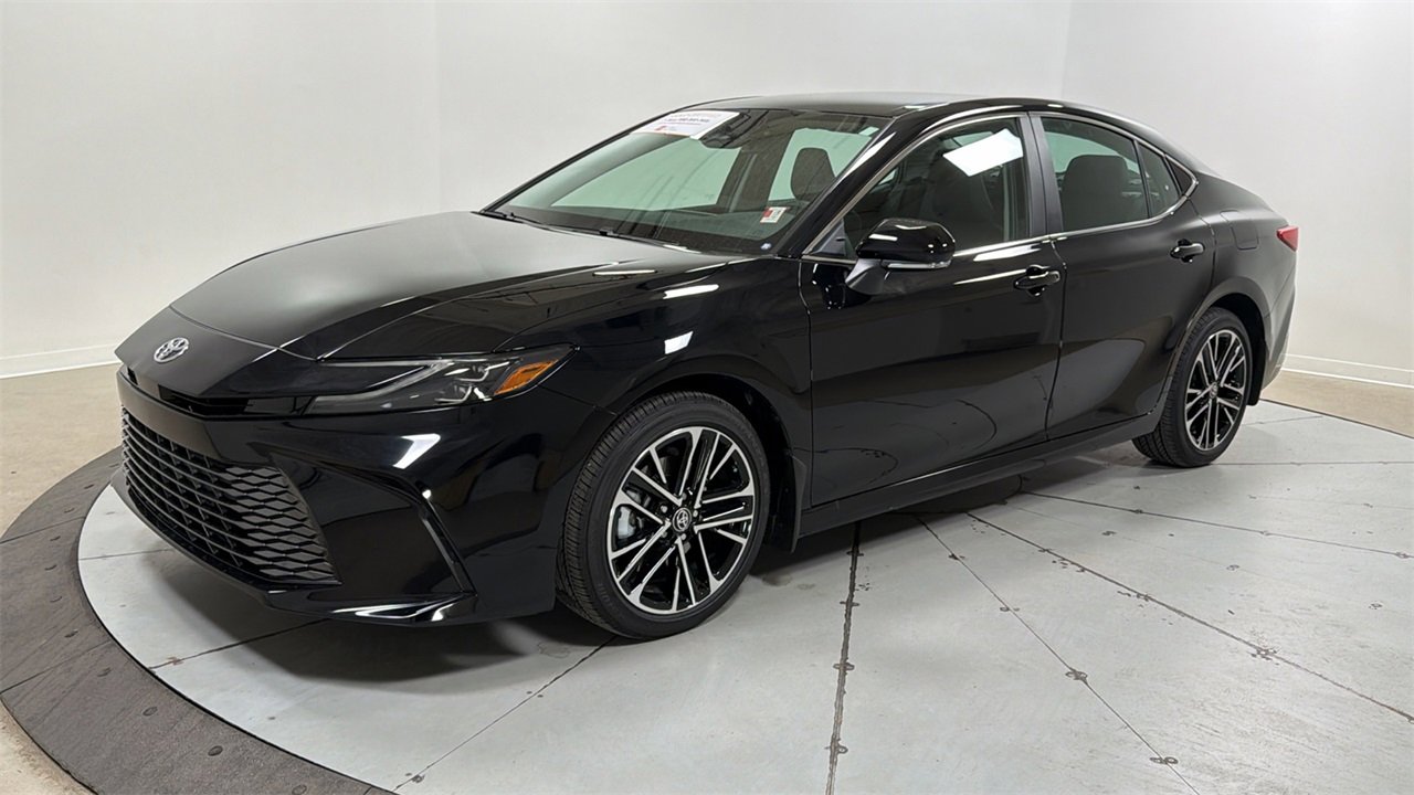 Certified 2026 Toyota Camry XLE image 1