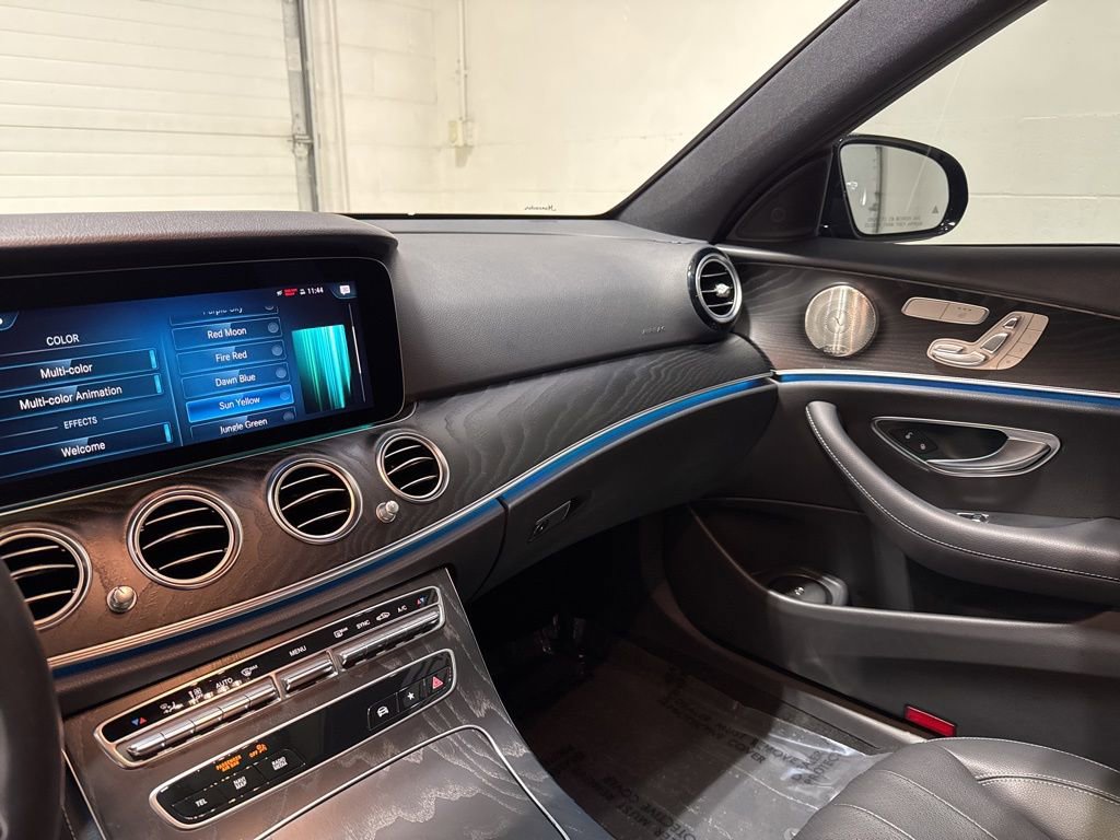 Used 2022 Mercedes-Benz E 350 Sedan w/ AMG Line Exterior image 23