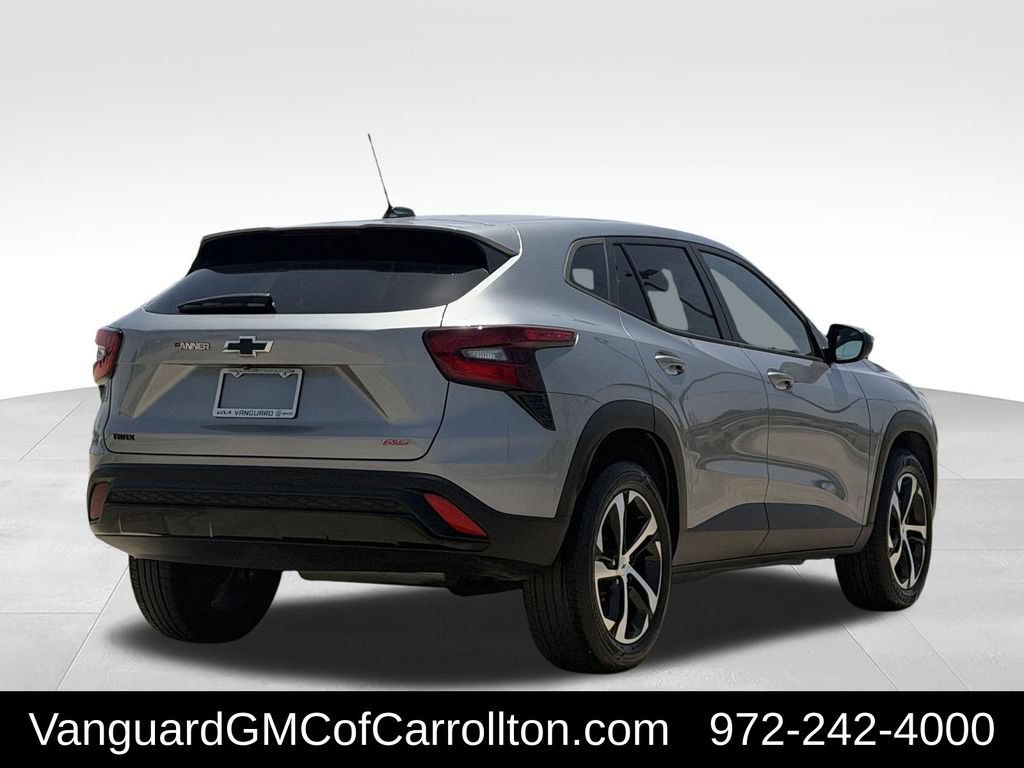 Used 2024 Chevrolet Trax RS FWD image 9