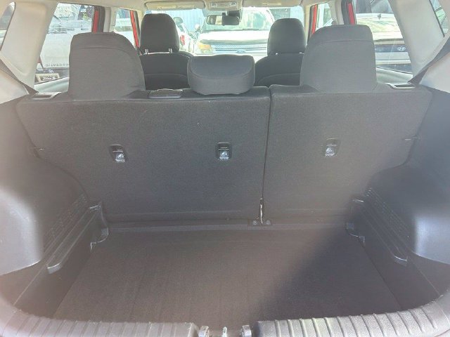 Used 2025 Kia Soul LX w/ LX Technology Package FWD image 7