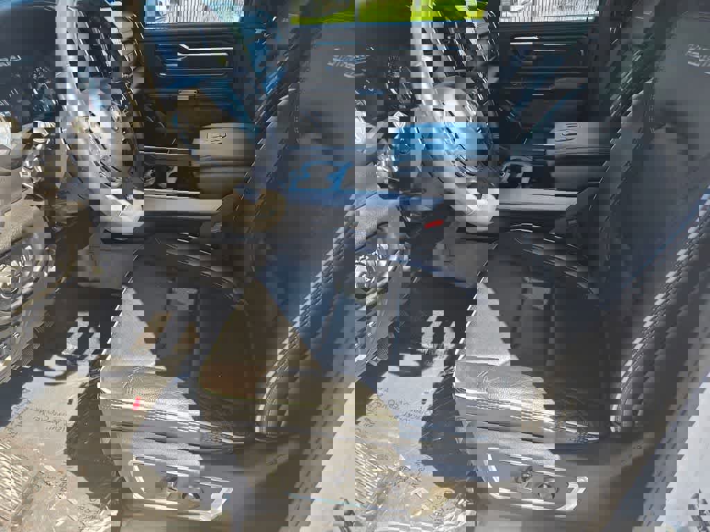 Used 2025 RAM 1500 Laramie image 19