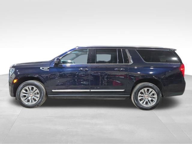 Used 2024 GMC Yukon XL Denali w/ Advanced Technology Package image 10