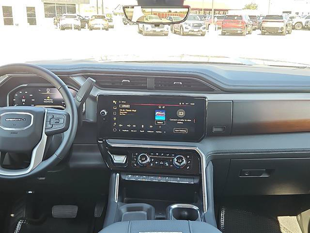 Used 2024 GMC Sierra 2500 Denali w/ Technology Package AWD/4WD image 10