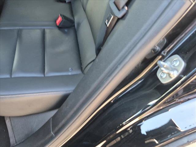 Used 2025 Cadillac XT4 Premium Luxury FWD image 13