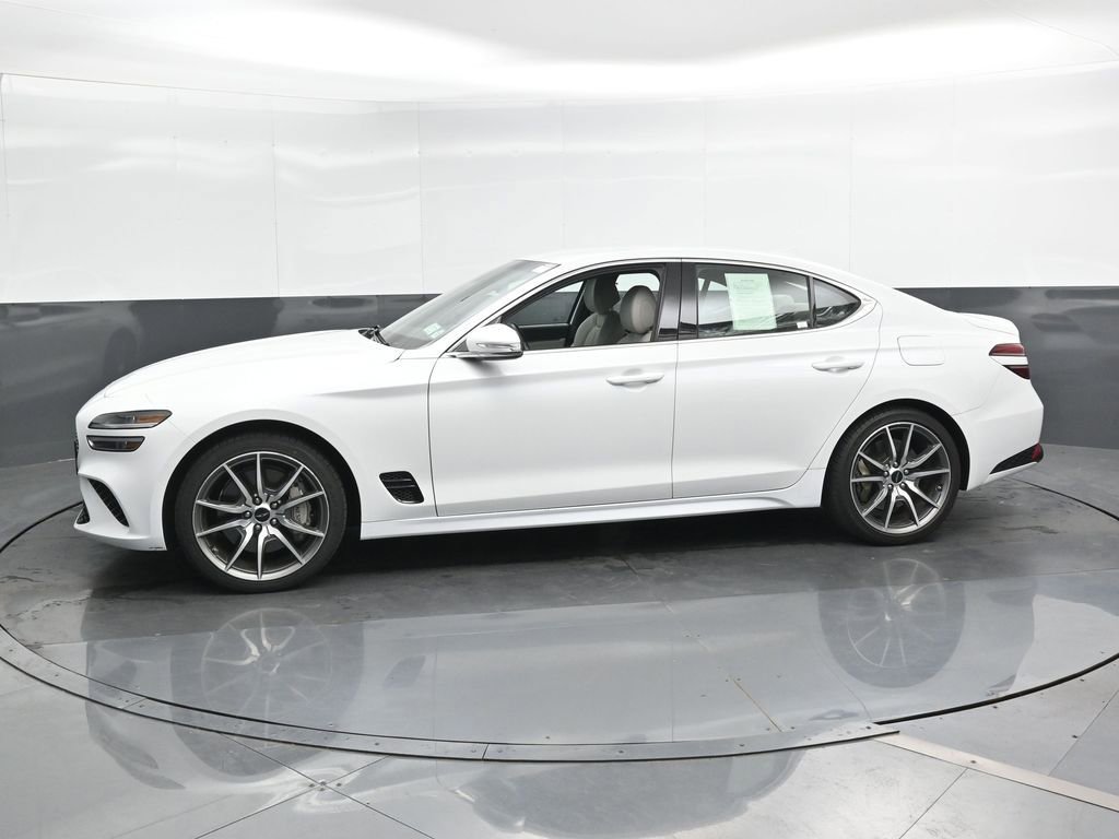 Used 2024 Genesis G70 2.5T image 8