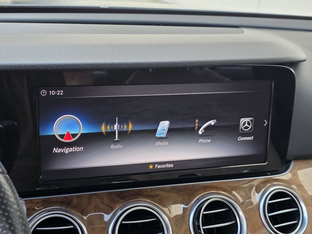 Used 2018 Mercedes-Benz E 300 w/ Premium 1 Package image 18