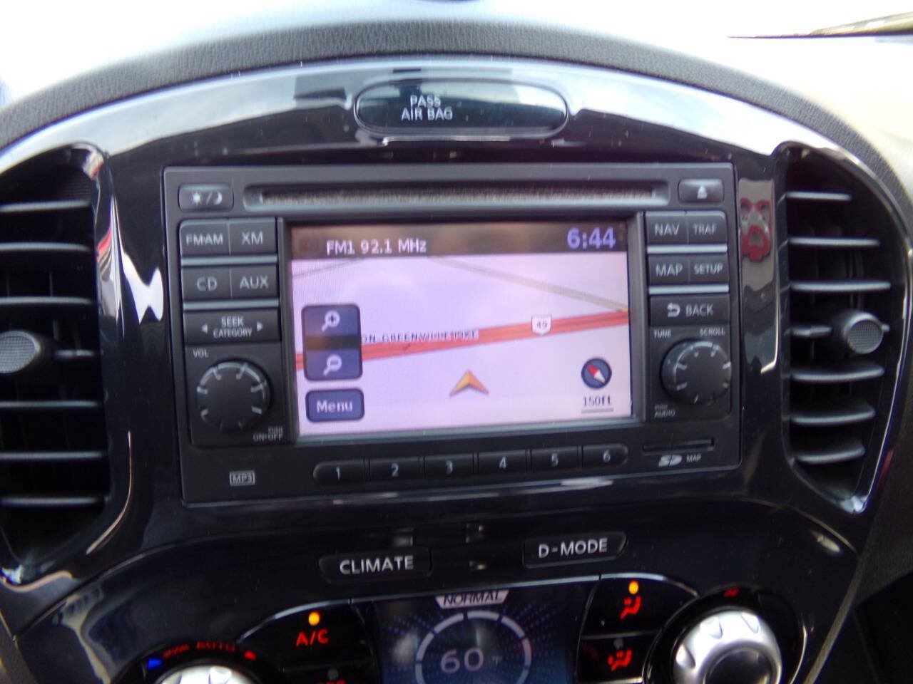 Used 2012 Nissan Juke SL AWD/4WD image 29