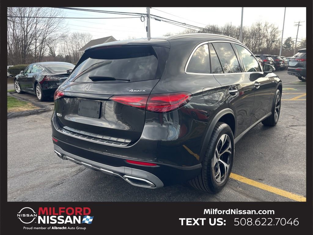 Used 2025 Mercedes-Benz GLC 350e 4MATIC image 6