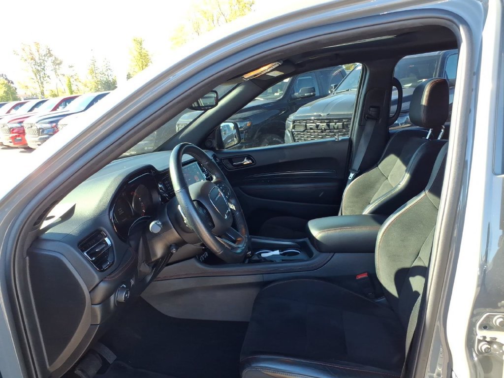 Used 2023 Dodge Durango R/T w/ Tow 'N Go Package AWD/4WD image 10