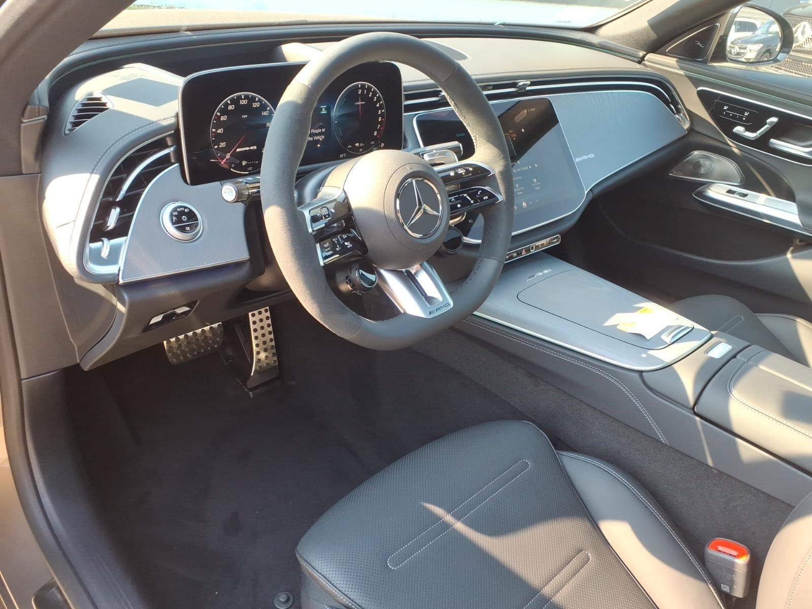 New 2026 Mercedes-Benz E 53 AMG e 4MATIC Sedan image 26
