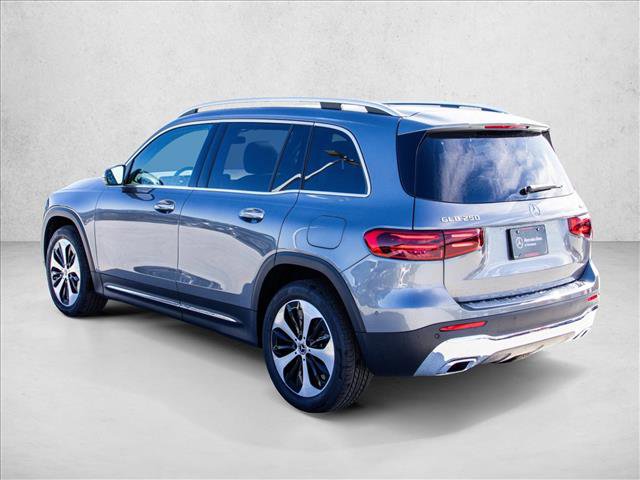 New 2026 Mercedes-Benz GLB 250 4MATIC image 7