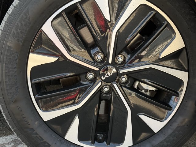 Used 2024 Kia EV6 Wind AWD/4WD image 9