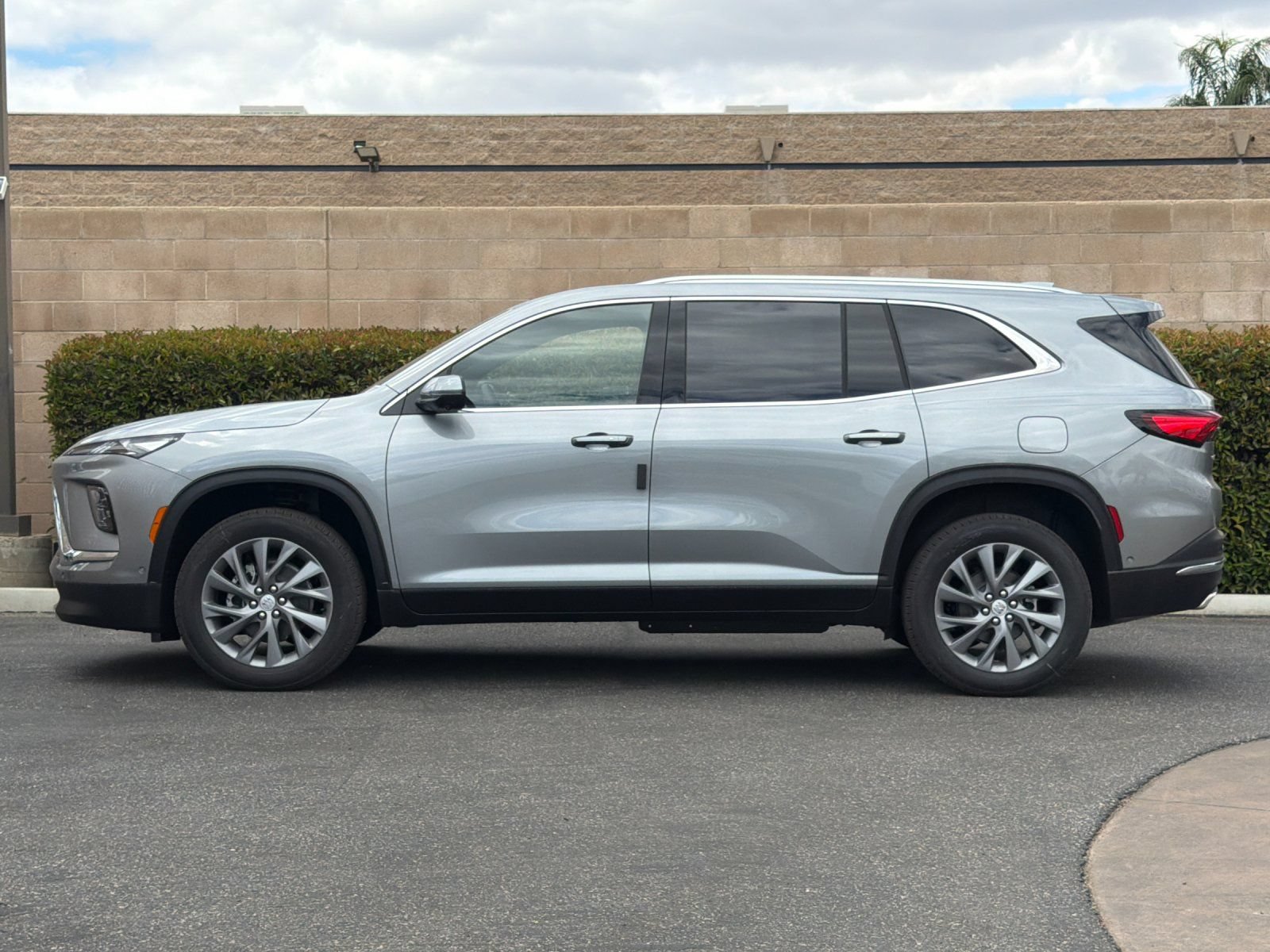 New 2026 Buick Enclave Preferred w/ Super Cruise Package FWD image 7