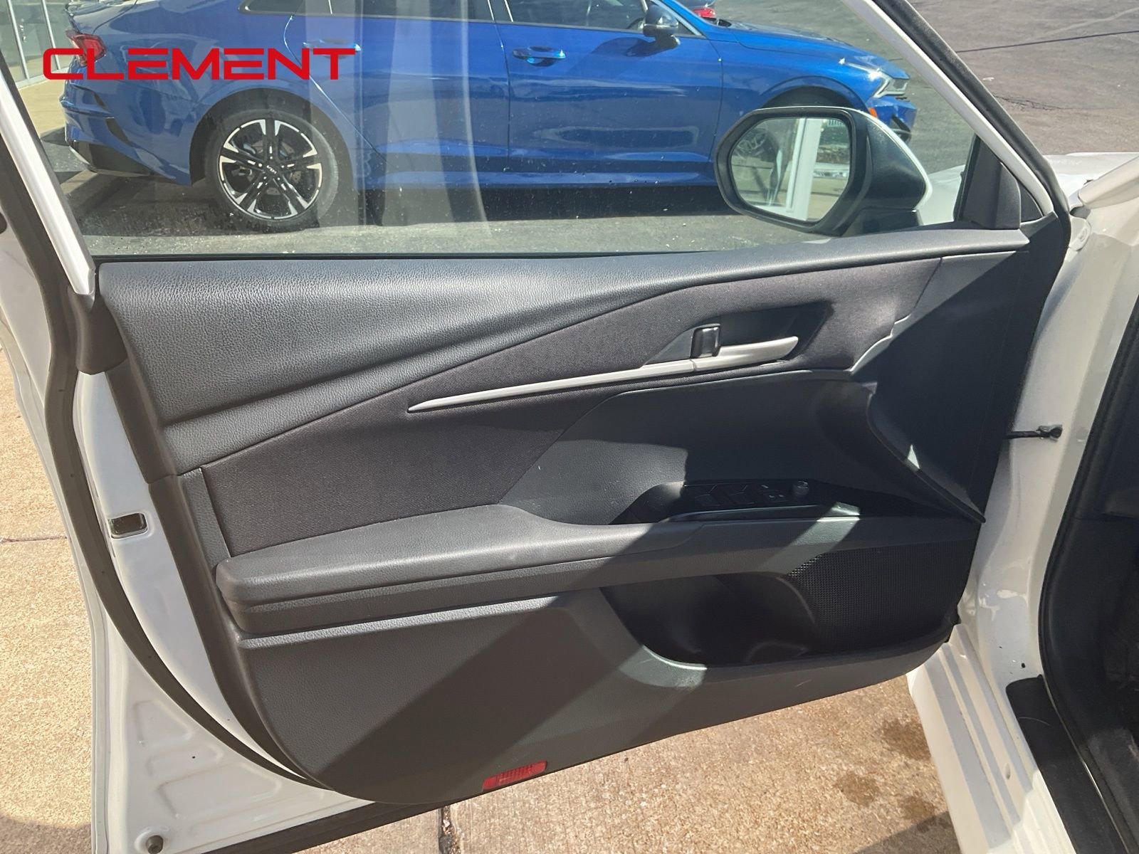 Used 2025 Toyota Camry LE image 18