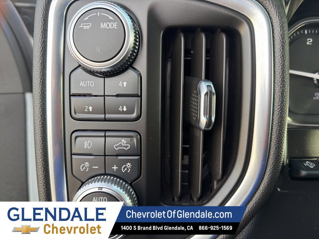 Used 2021 GMC Sierra 2500 AT4 w/ AT4 Premium Plus Package image 16