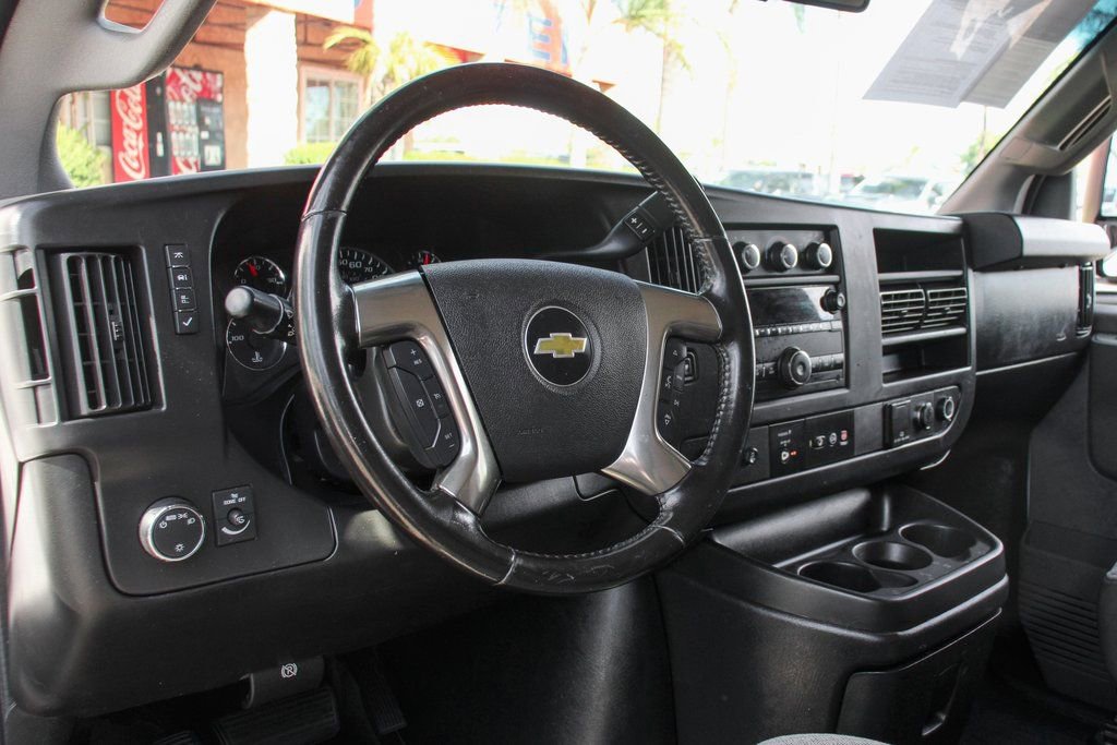 Used 2019 Chevrolet Express 3500 w/ Power Convenience Package image 17