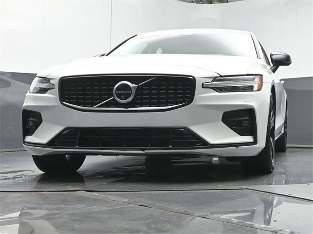 Used 2024 Volvo S60 B5 Plus w/ Climate Package image 31
