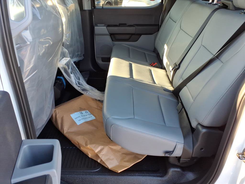 New 2026 Ford F550 4x4 Crew Cab Super Duty image 9