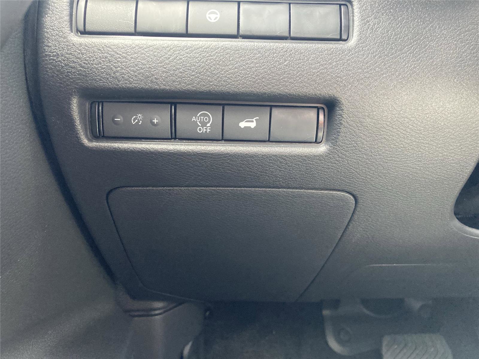 New 2026 Nissan Rogue SV image 18