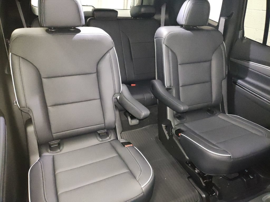 New 2026 Buick Enclave Preferred w/ Power Package AWD/4WD image 10
