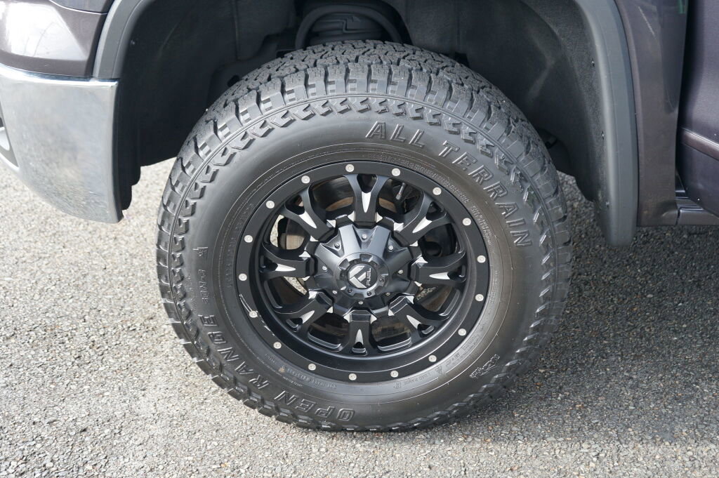 Used 2014 GMC Sierra 1500 SLE w/ Suspension Package, Off-Road image 10