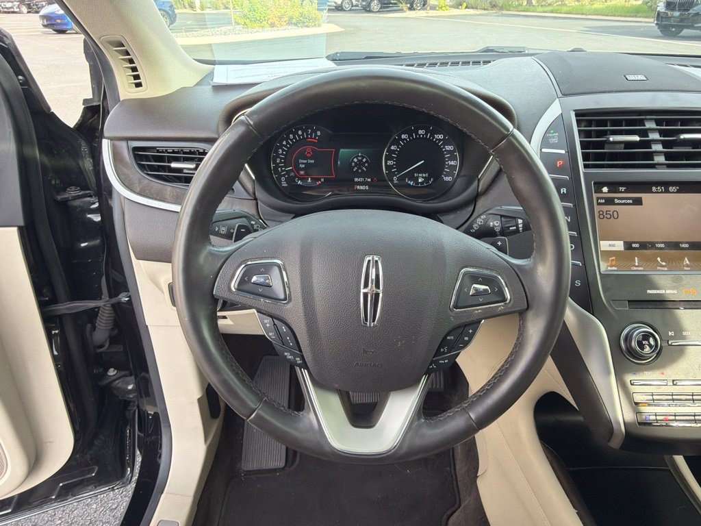Used 2019 Lincoln MKC Reserve w/ MKC Technology Package FWD image 13