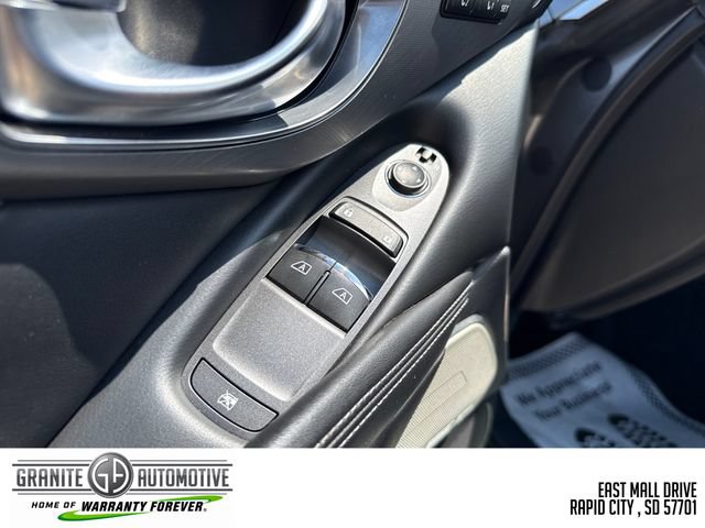 Used 2019 INFINITI Q60 3.0t Luxe w/ Essential Package AWD/4WD image 12