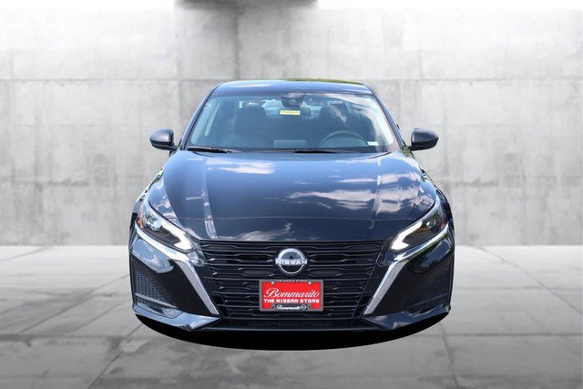 Certified 2025 Nissan Altima 2.5 SV FWD image 4