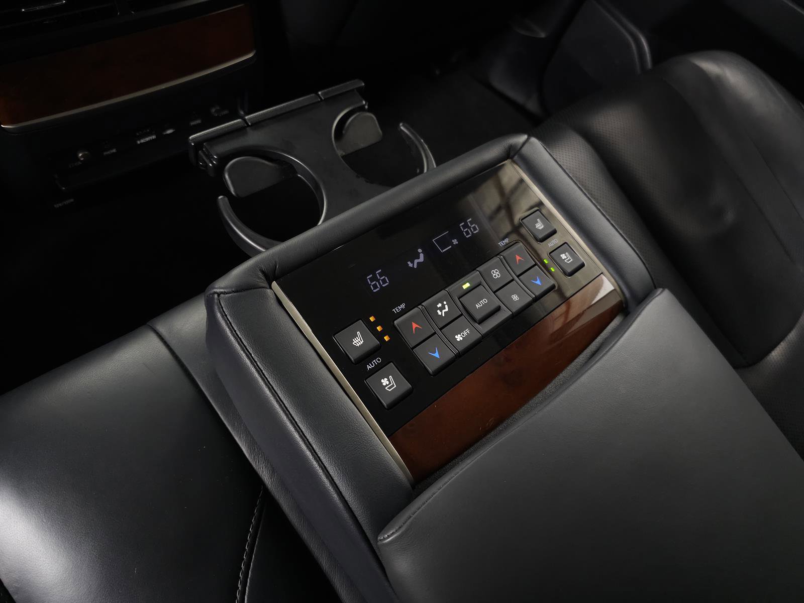 Used 2019 Lexus LX 570 4WD image 40