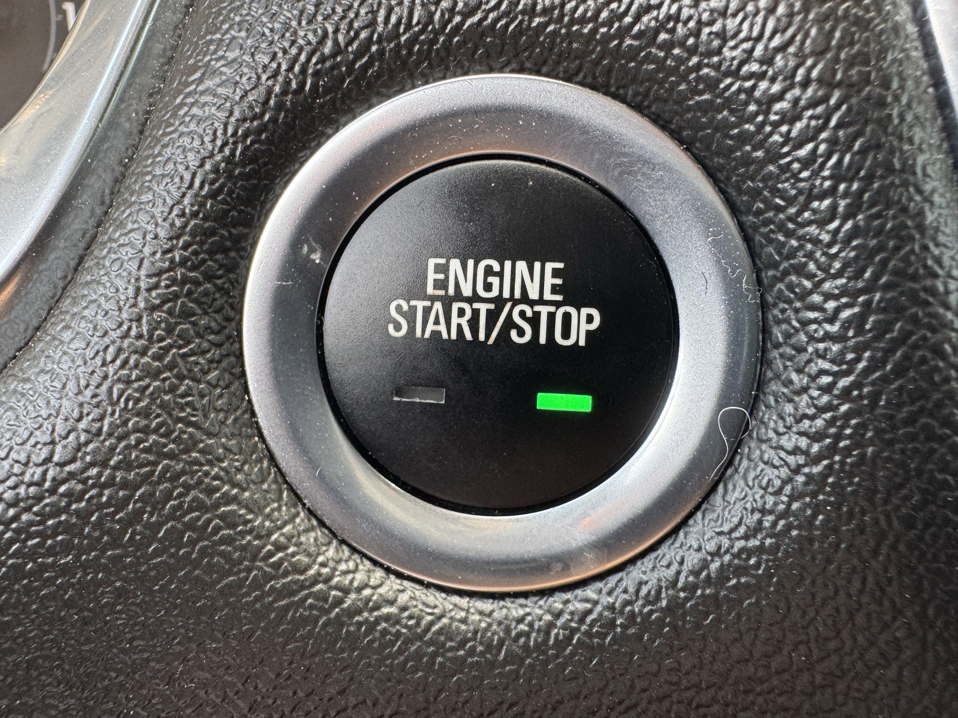 Used 2023 Chevrolet Traverse RS image 22