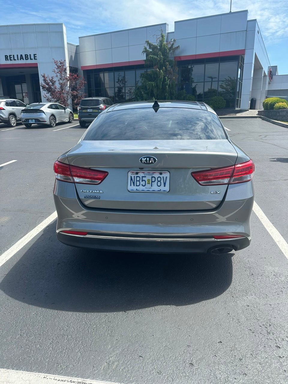 Used 2018 Kia Optima EX w/ Premium Package FWD image 6