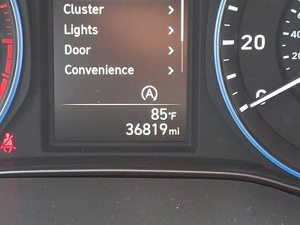 Used 2023 Hyundai Kona SE w/ Cargo Package AWD/4WD image 5